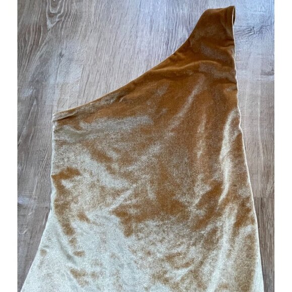 Fabletics Womens Mustard Velour Off One Shoulder Bodysuit Medium - Picture 4 of 9